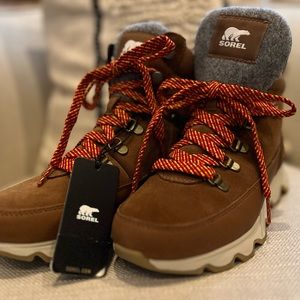 Sorel kinetic conquest boot